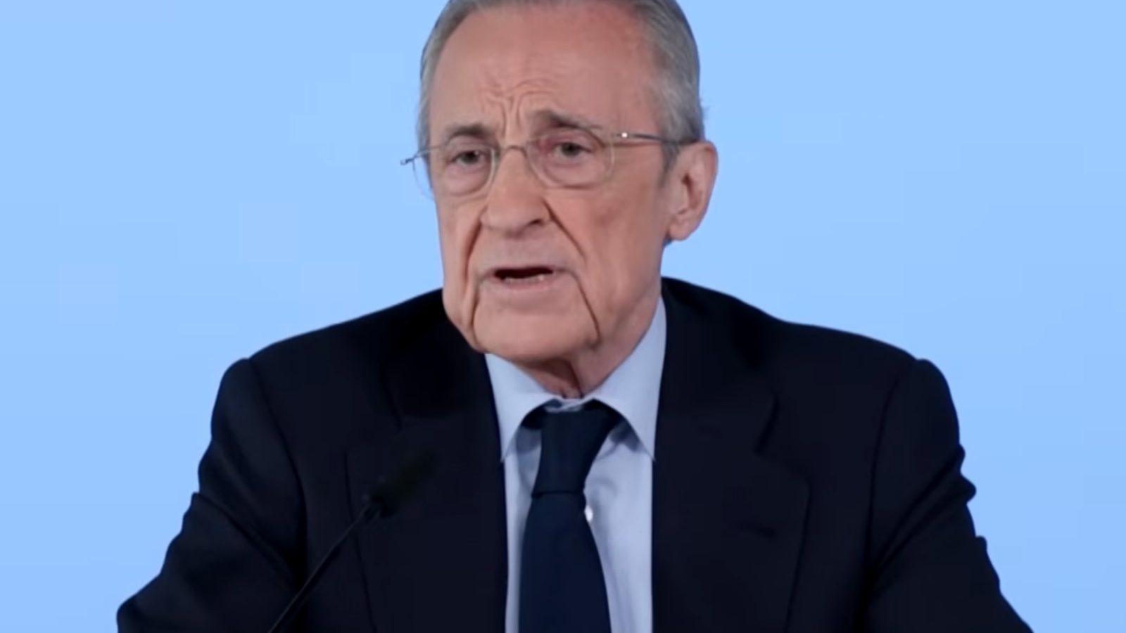 Barça – Real Madrid, si accende il Clasico: gesto senza precedenti di Florentino
