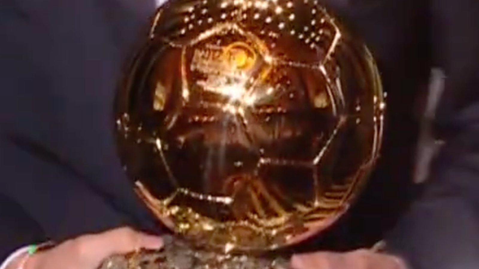 ULTIM’ORA – Pallone d’Oro, Harry Kane è il vincitore: gli altri premi